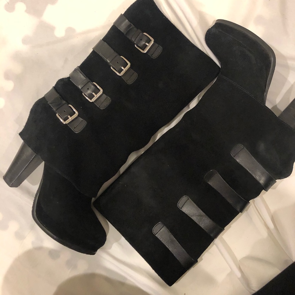 Boots - Picture 2 of 5